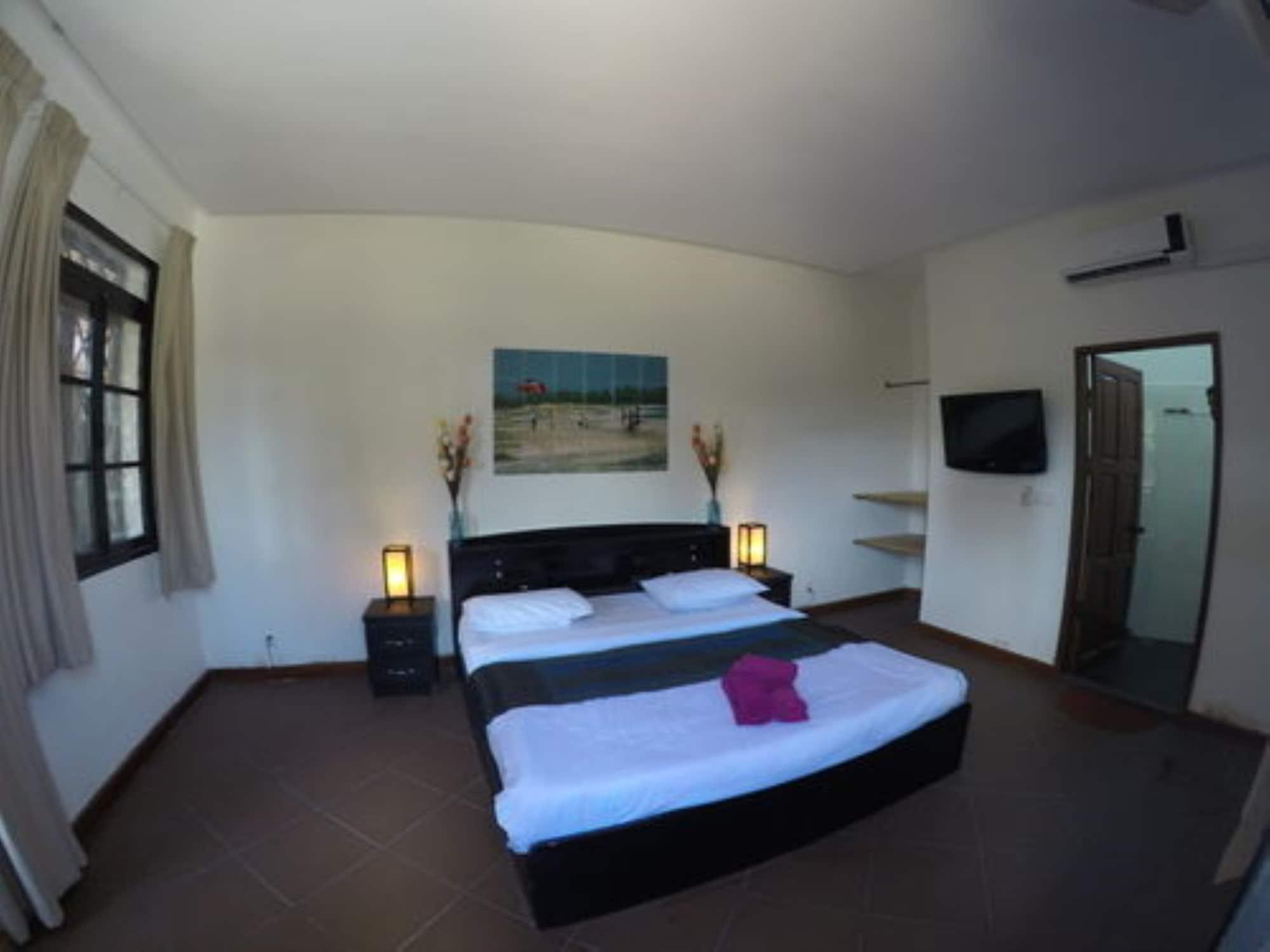 Villa Vedici Kampot Bagian luar foto