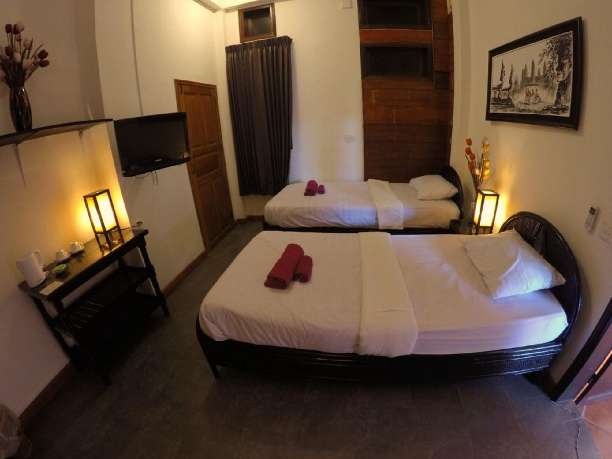 Villa Vedici Kampot Bagian luar foto