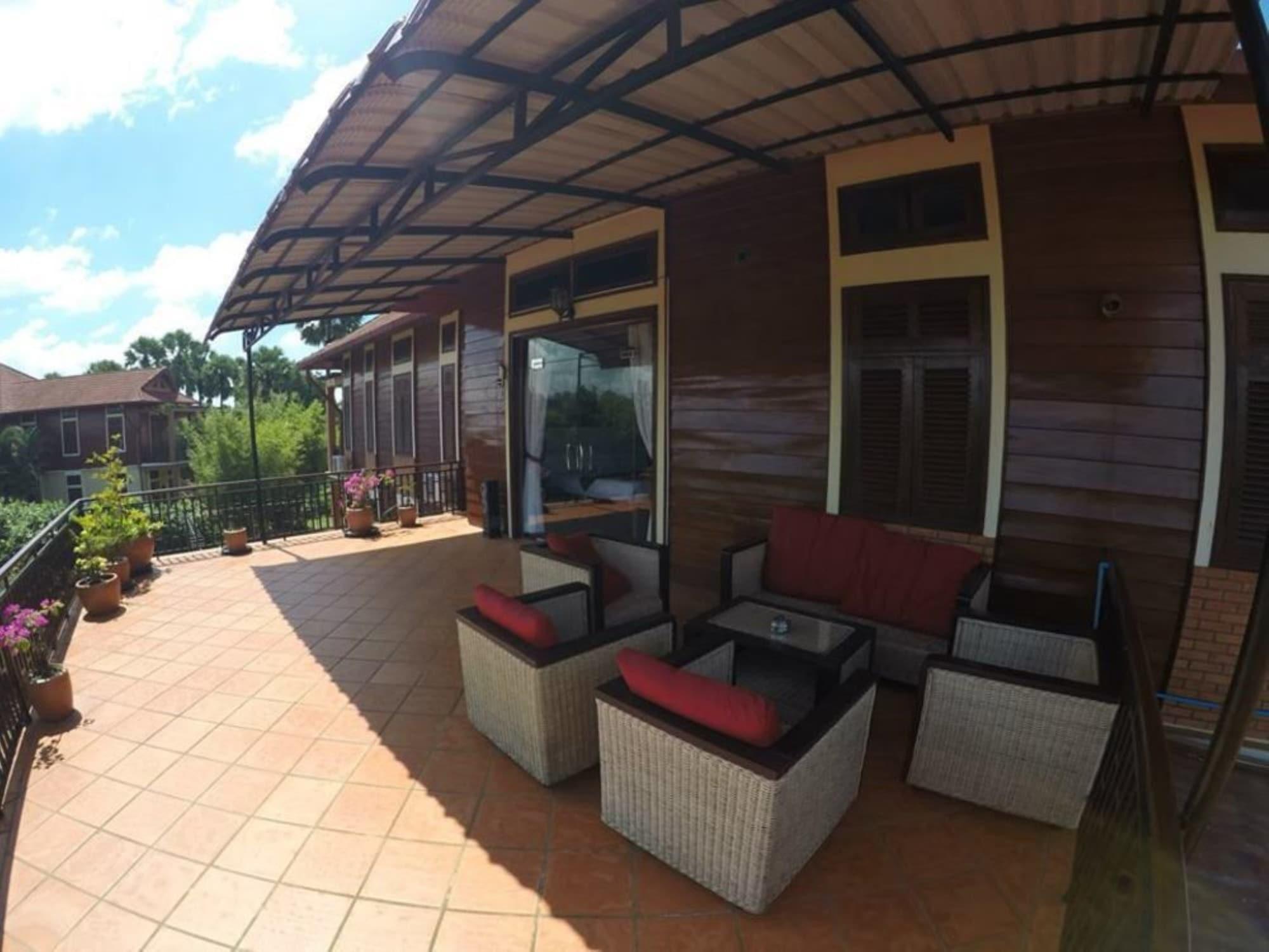 Villa Vedici Kampot Bagian luar foto