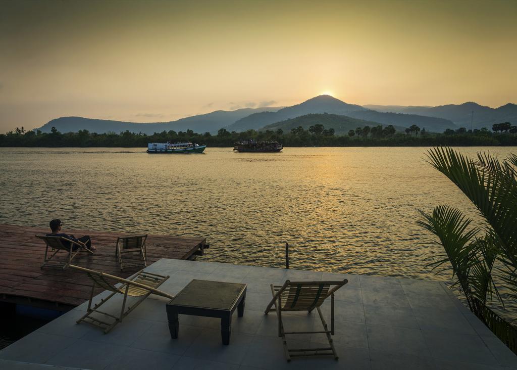 Villa Vedici Kampot Bagian luar foto